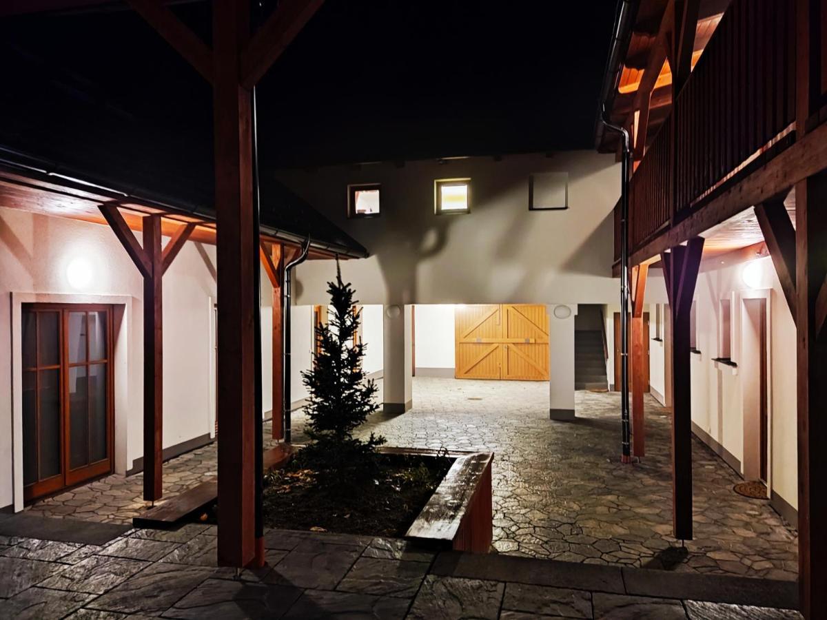Matějovec 109&Ubytování Na statku Český Rudolec Exterior foto