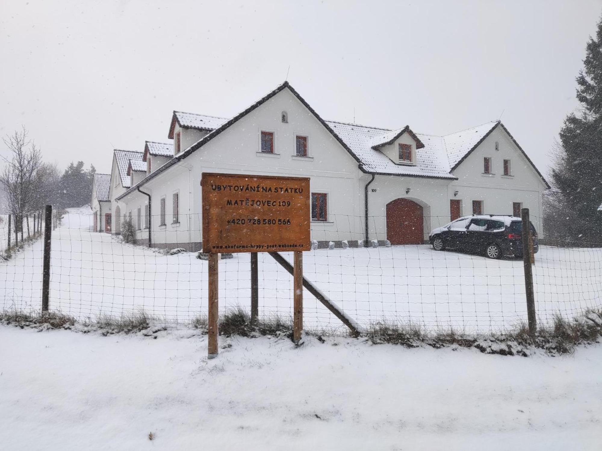 Matějovec 109&Ubytování Na statku Český Rudolec Exterior foto